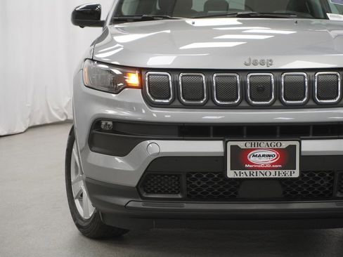 Certified 2022 Jeep Compass Latitude w/ Convenience Group AWD/4WD image 6
