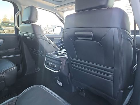 Used 2025 Ford Expedition Max Platinum image 91