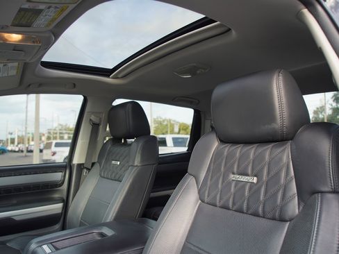 Used 2018 Toyota Tundra Platinum image 6