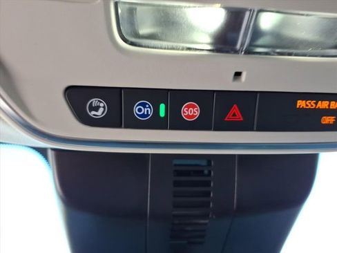 New 2026 GMC Acadia Denali w/ Super Cruise Package image 15