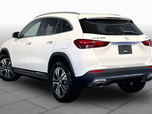New 2026 Mercedes-Benz GLA 250 4MATIC image 3