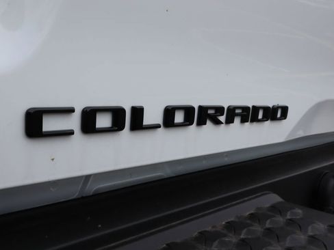 New 2024 Chevrolet Colorado Trail Boss w/ LPO, Dark Essentials Package image 23