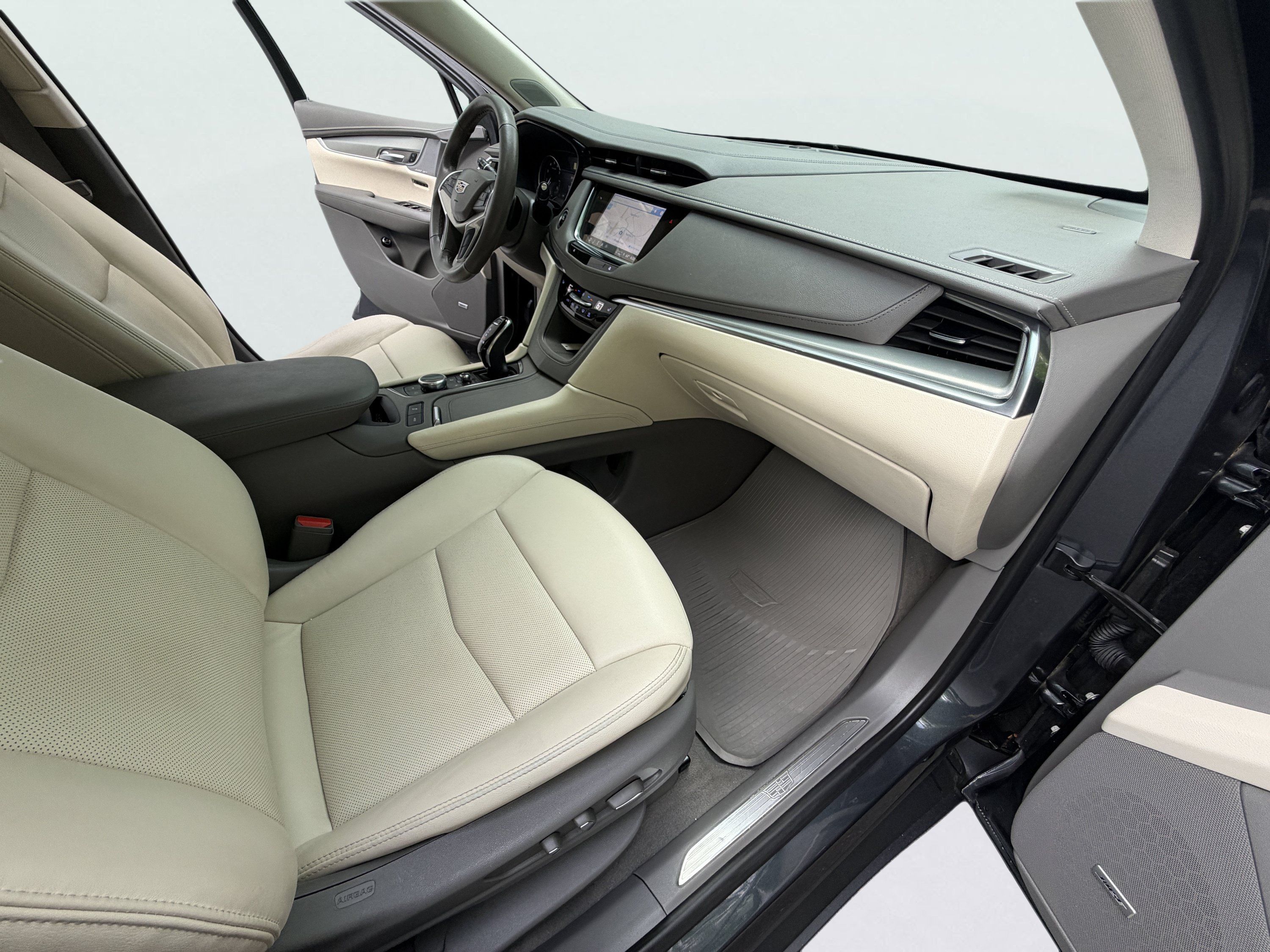 Used 2023 Cadillac XT5 Premium Luxury AWD/4WD image 28