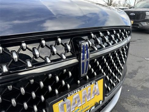 Certified 2024 Lincoln Nautilus Premier image 10