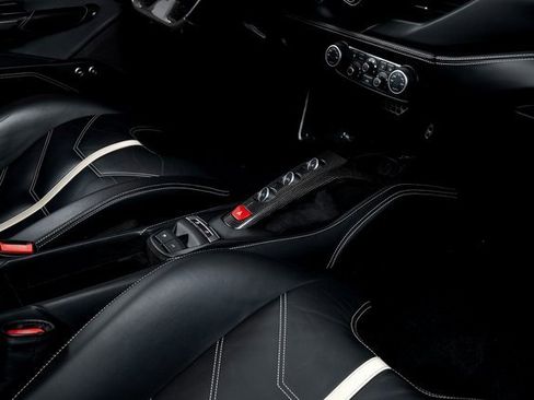 Used 2019 Ferrari 488 Spider image 50