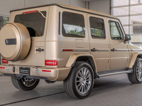 Used 2023 Mercedes-Benz G 550 image 28