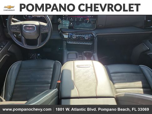 Used 2024 GMC Sierra 2500 AT4X image 13