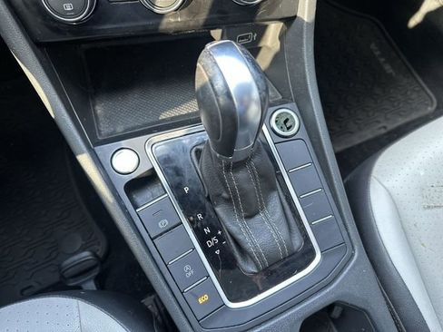 Used 2019 Volkswagen Jetta R-Line w/ R-Line Cold Weather Package FWD image 23