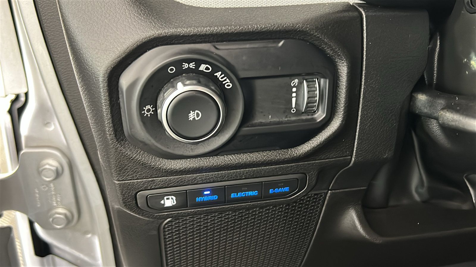 Used 2024 Jeep Wrangler Unlimited AWD/4WD image 22