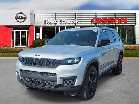 Used 2021 Jeep Grand Cherokee L Laredo AWD/4WD image 4