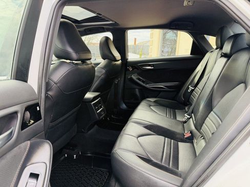 Used 2019 Toyota Avalon XSE w/ All Weather Liner Package image 8