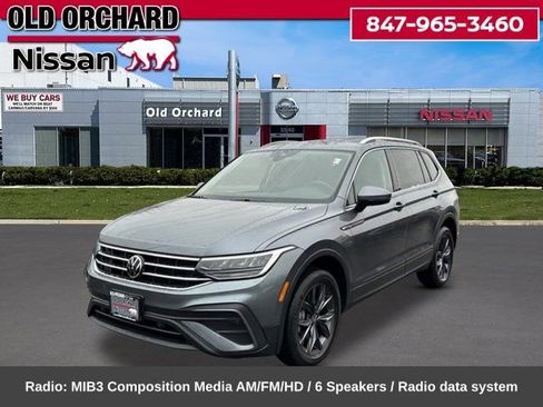 Used 2023 Volkswagen Tiguan SE AWD/4WD image 1