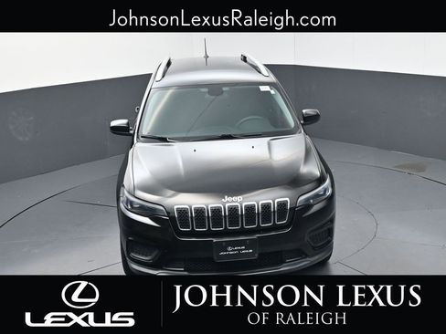 Used 2020 Jeep Cherokee Latitude AWD/4WD image 24