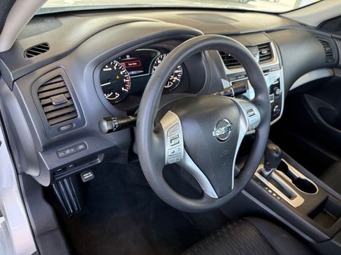 Used 2018 Nissan Altima 2.5 S w/ S Convenience Package image 4