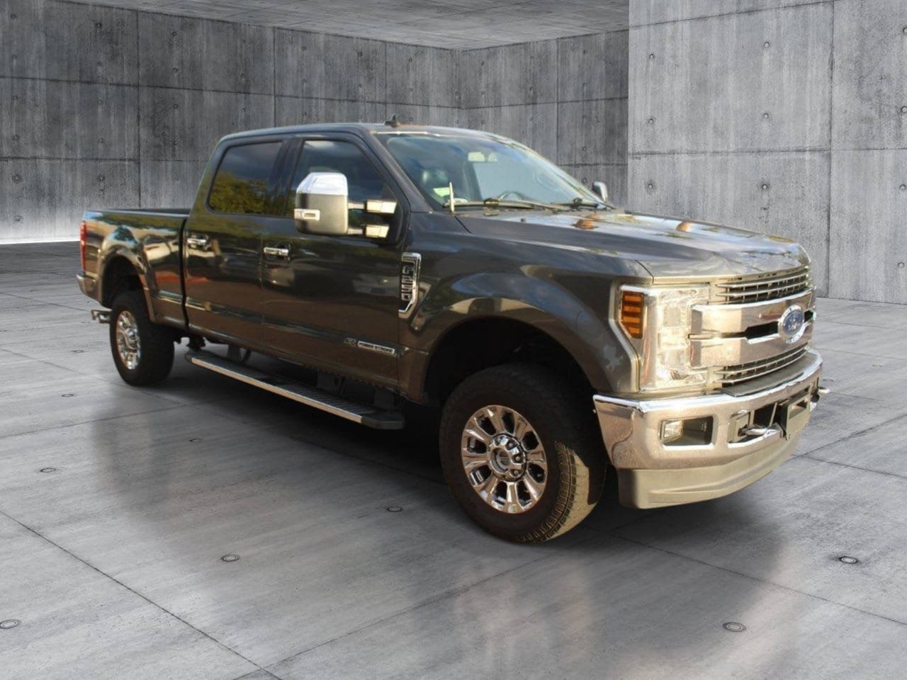 Used 2019 Ford F250 Lariat w/ Chrome Package AWD/4WD image 8