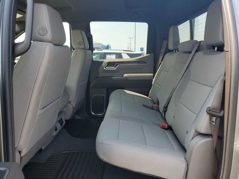New 2026 GMC Sierra 1500 SLE w/ Preferred Package AWD/4WD image 14
