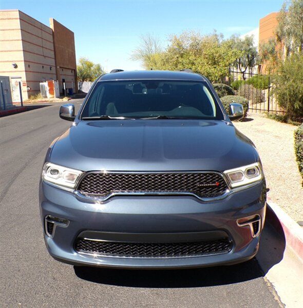 Used 2021 Dodge Durango SXT RWD image 2