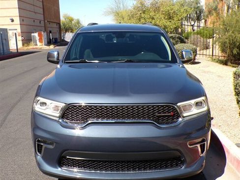 Used 2021 Dodge Durango SXT image 2