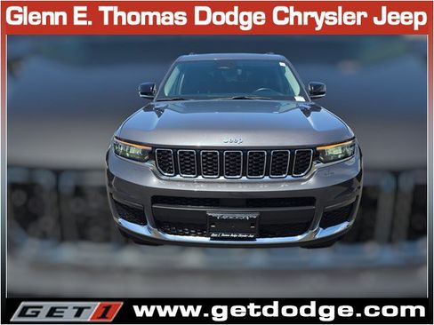 Certified 2022 Jeep Grand Cherokee L Limited w/ Trailer Tow Group (B) RWD image 2