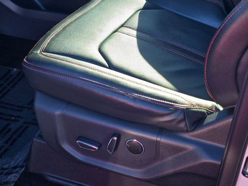 Used 2022 Ford Expedition Max Limited image 22