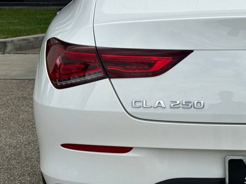 Used 2023 Mercedes-Benz CLA 250 image 11