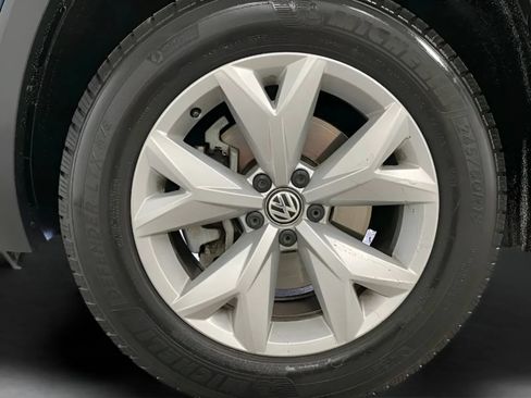Used 2018 Volkswagen Atlas S FWD image 25