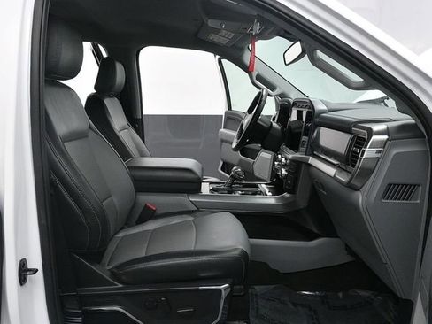 Used 2023 Ford F150 Lariat image 13