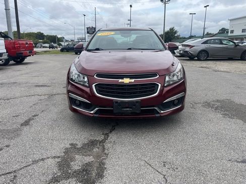 Used 2016 Chevrolet Cruze LT w/ Sun And Sound Package image 2
