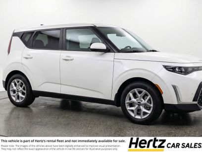 Used 2025 Kia Soul LX w/ LX Technology Package
