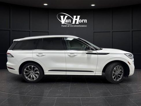 Used 2023 Lincoln Aviator Grand Touring w/ Equipment Group 301A AWD/4WD image 8