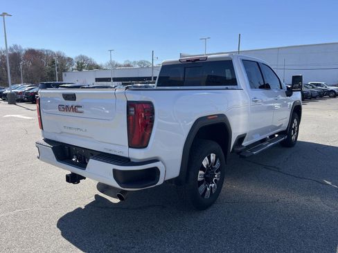 Used 2025 GMC Sierra 2500 Denali w/ Denali Reserve Package AWD/4WD image 4