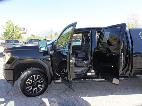 Used 2022 GMC Sierra 2500 AT4 w/ AT4 Preferred Package image 9