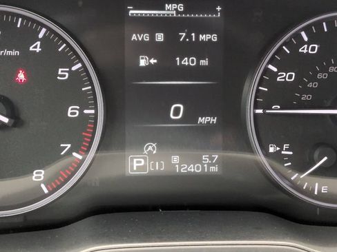 Used 2024 Subaru Crosstrek 2.0i Premium AWD/4WD image 14