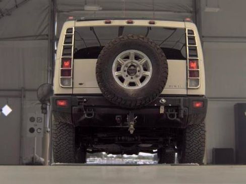 Used 2005 HUMMER H2 w/ Preferred Equipment Group AWD/4WD image 5