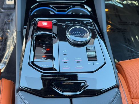 Used 2026 BMW M5 w/ Executive Package image 26