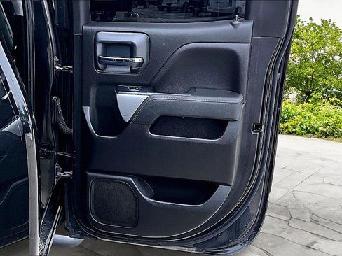 Used 2018 Chevrolet Silverado 1500 LT w/ Redline Edition AWD/4WD image 27