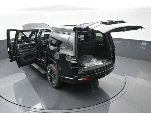 Used 2024 Jeep Grand Wagoneer Series II w/ Quick Order Packagew 28T image 76