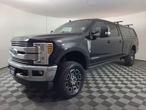 Used 2019 Ford F250 Lariat w/ Lariat Ultimate Package image 7