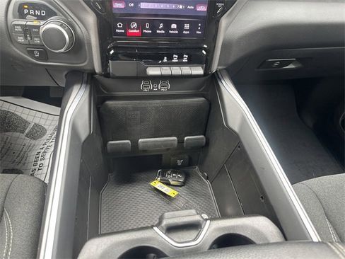 Used 2025 RAM 1500 Big Horn image 25