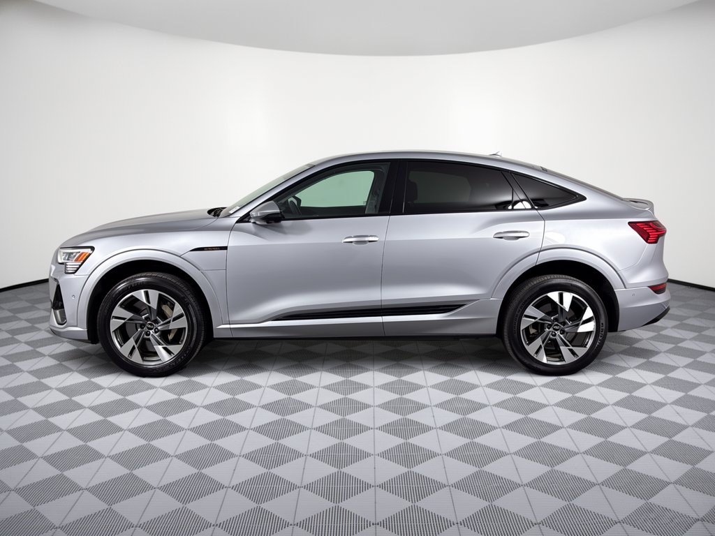 Used 2022 Audi e-tron Premium AWD/4WD image 2