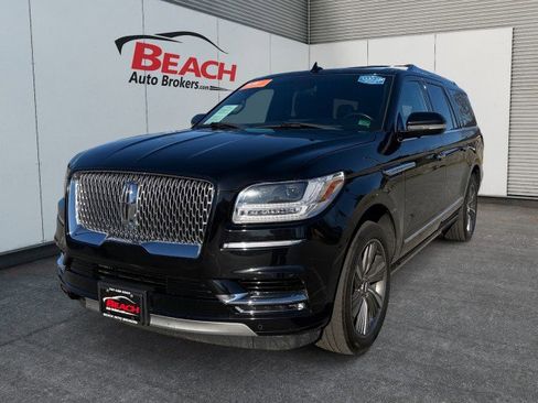 Used 2018 Lincoln Navigator L Reserve w/ Cargo Package image 3