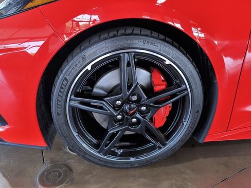 Used 2023 Chevrolet Corvette Stingray Preferred Conv w/ Z51 Performance Package RWD image 25