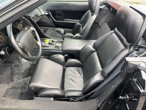 Used 1993 Chevrolet Corvette Convertible RWD image 10