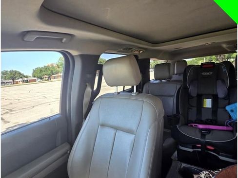 Used 2018 Ford Expedition Max XLT w/ Equipment Group 202A RWD image 10