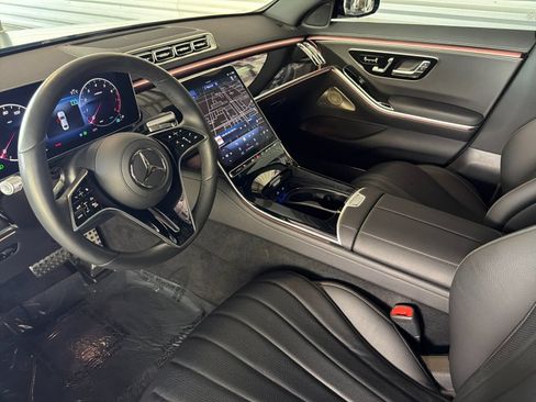 Certified 2023 Mercedes-Benz S 500 4MATIC image 9