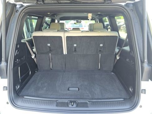 Used 2025 Jeep Wagoneer 4WD image 31