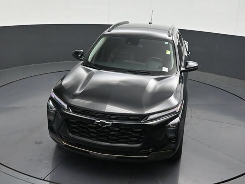 Used 2025 Chevrolet Trax ACTIV w/ Driver Confidence Package FWD image 23