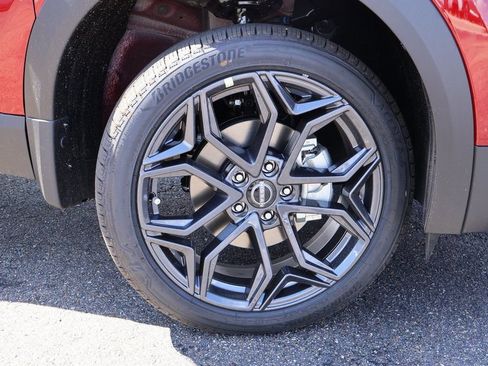 New 2026 Nissan Kicks SR image 16