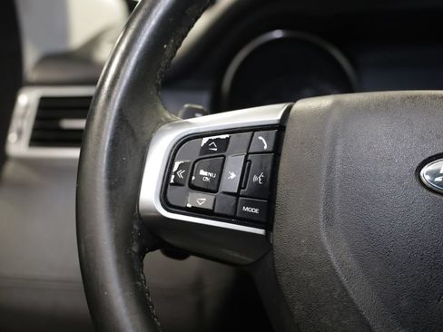 Used 2017 Land Rover Discovery Sport SE AWD/4WD image 24