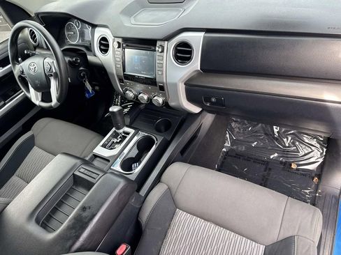 Used 2017 Toyota Tundra SR5 w/ SR5 Upgrade Package image 29